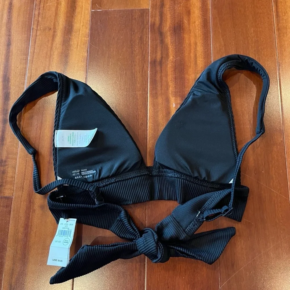 New NWT Aerie Black Bikini Top Swim Triangle Textured Rib Back Tie Size‎ XS